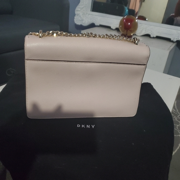 DNKY newyork purse - Picture 2 of 3